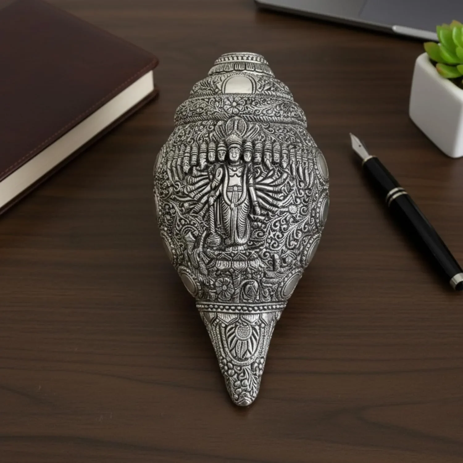Virat Roop Vishnu Shankh Silver-Plated | Large (7") - Image 8